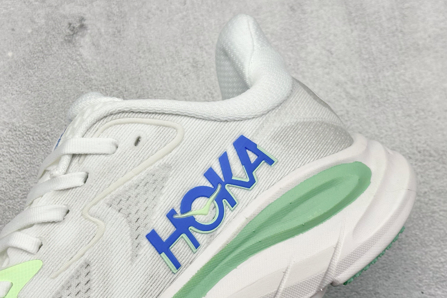 HOKA Clifton 10 White Cielo blue
