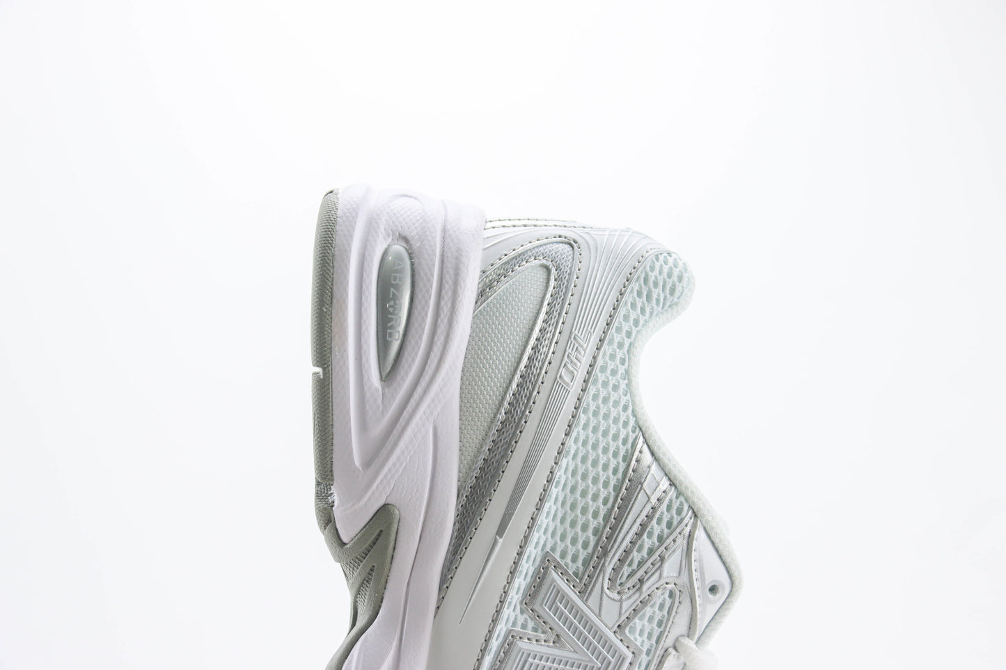 New Balance 740 Triple White Silver