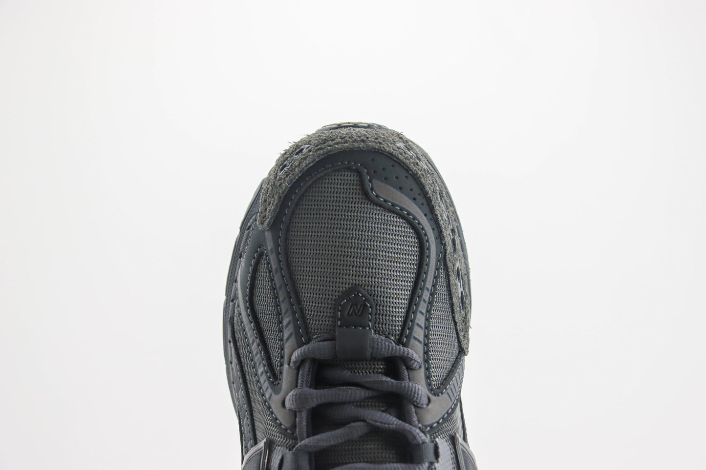 New Balance 1906R Greyscale