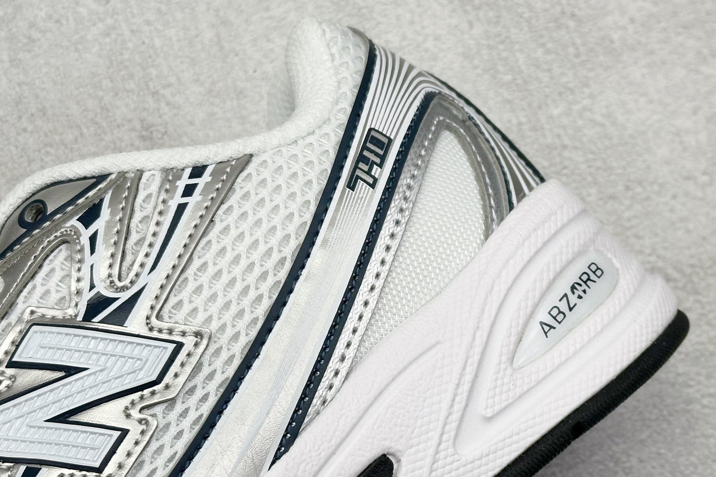New Balance 740 White & Navy