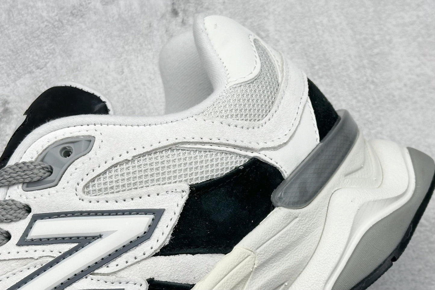 New Balance 9060 Grey Jet Black