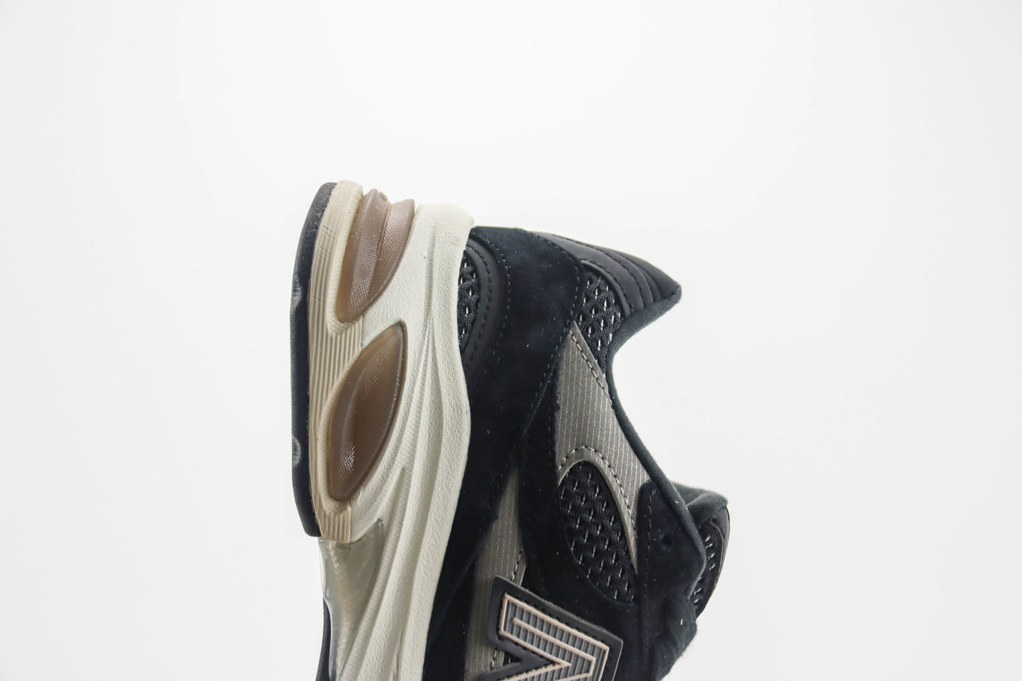 New Balance 2010 Black Shadow Grey