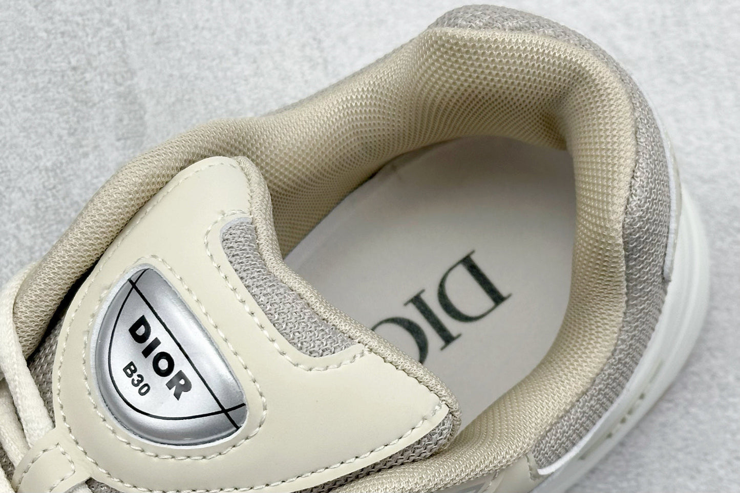 Dior B30 Cream Technical Mesh