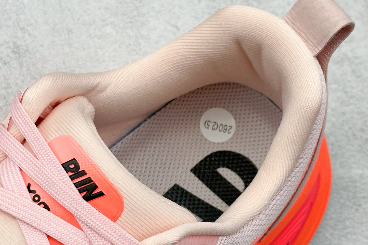 Nike Vomero 18 Echo Pink