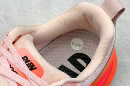 Nike Vomero 18 Echo Pink