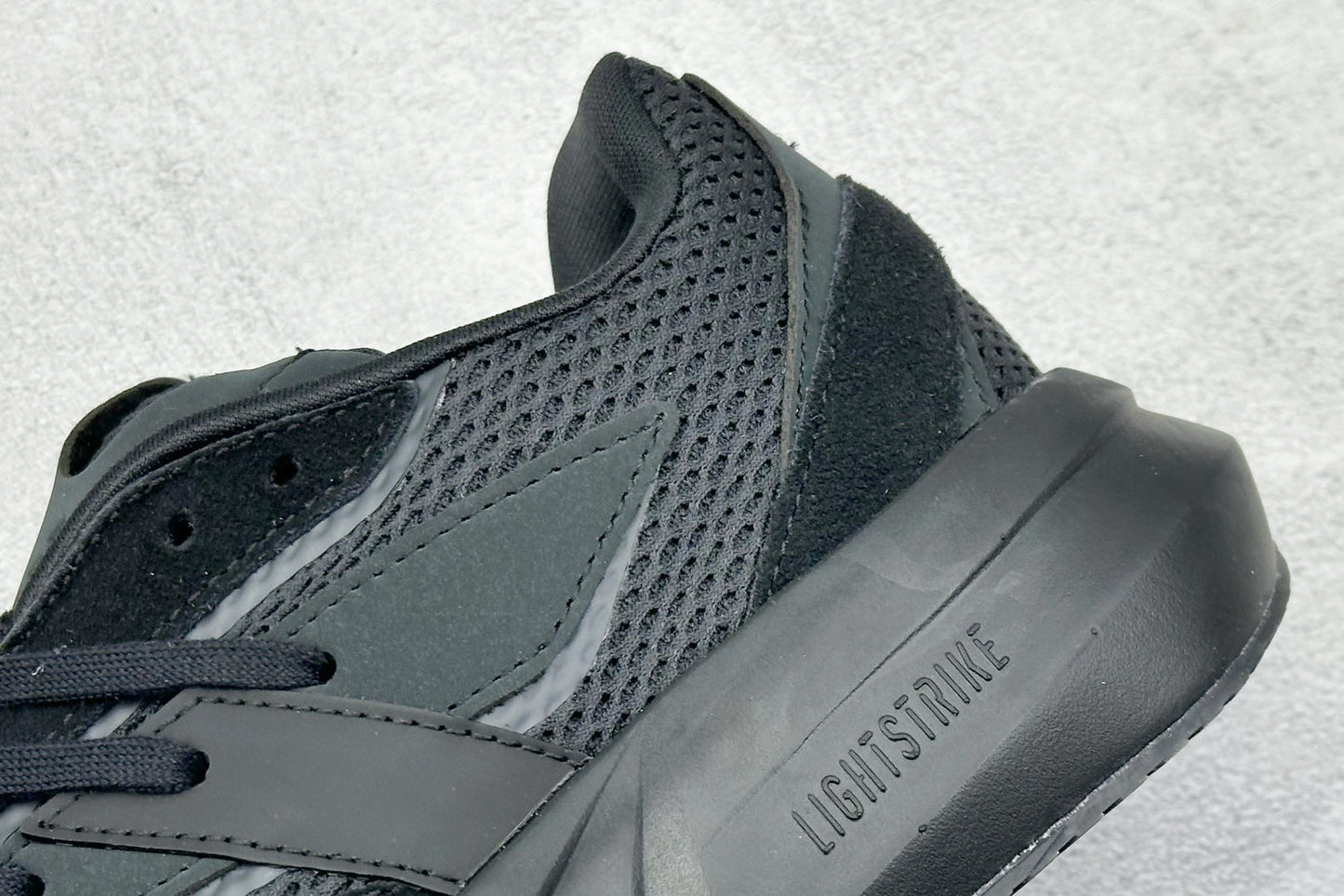 Adidas Lightblaze Black Carbon