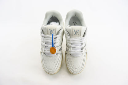 Louis Vuitton Trainer White Signature