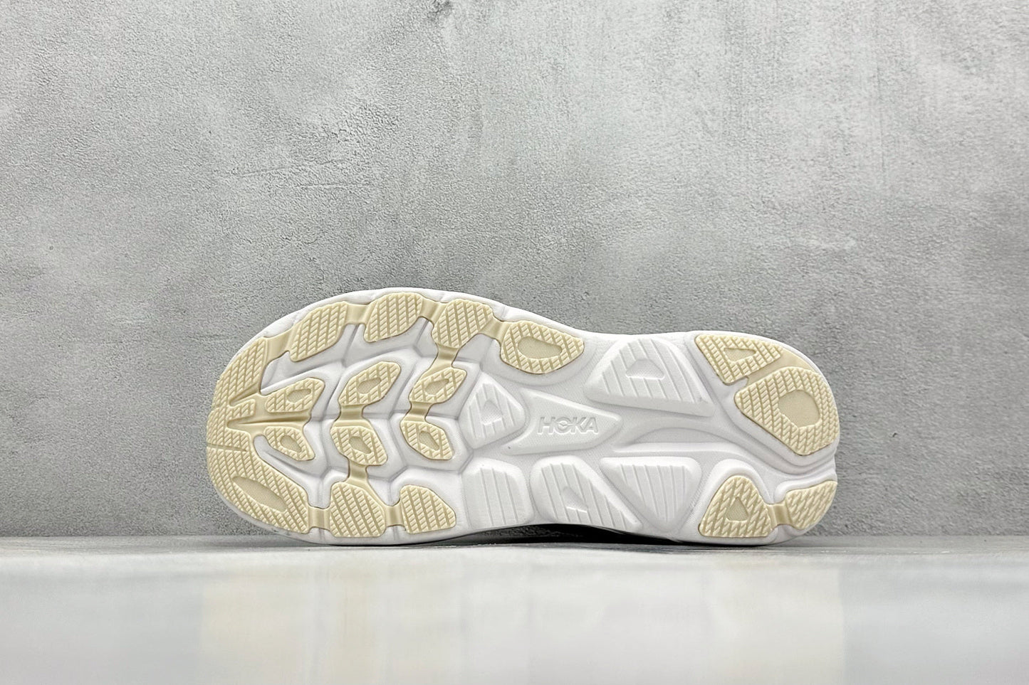 HOKA Clifton 10 Black Rose Gold