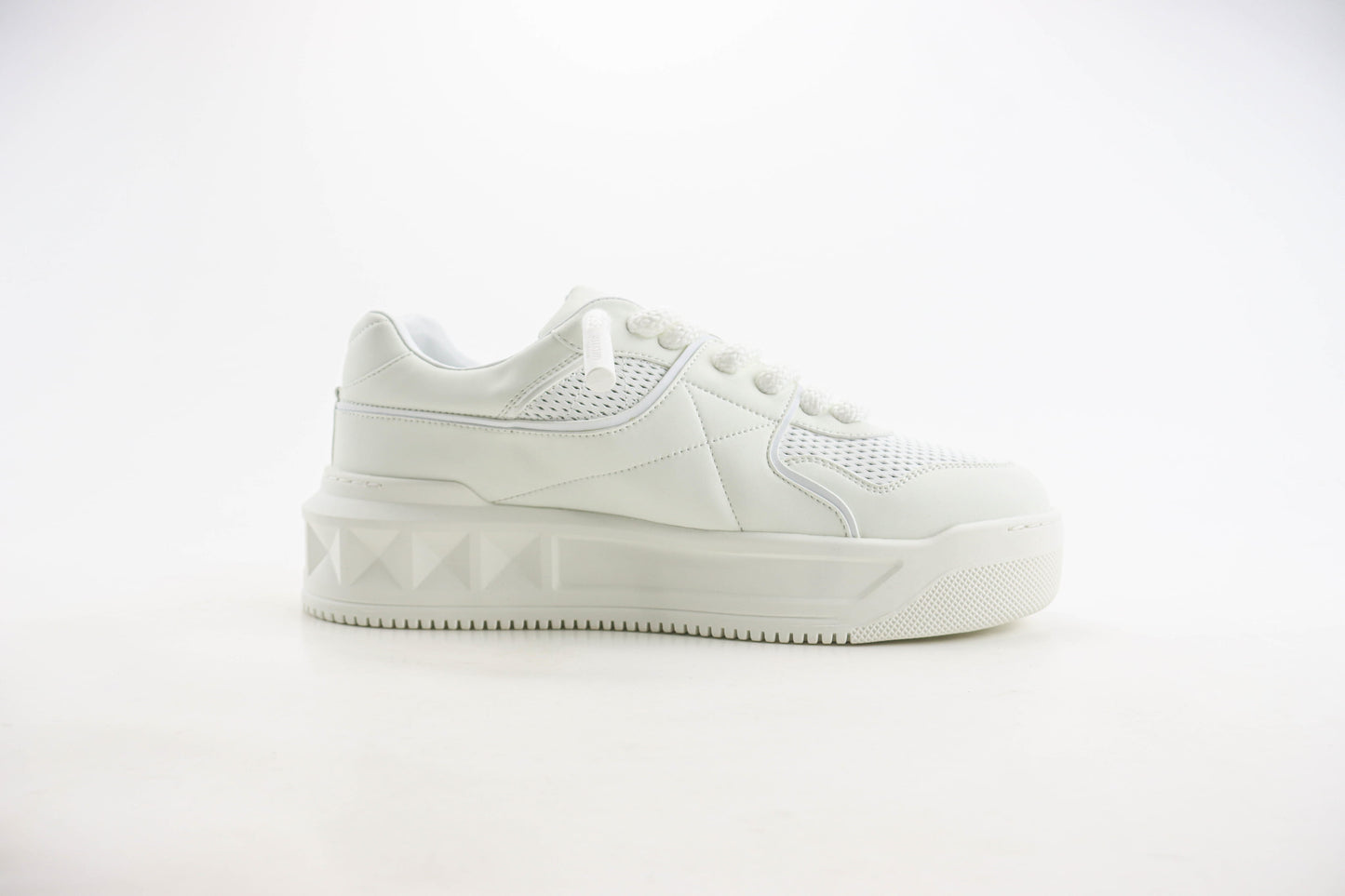 Valentino One Stud XL Low-Top White