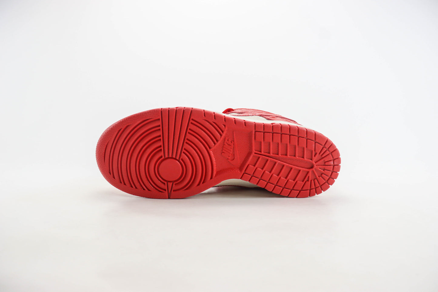 Nike Dunk Low Roses Red