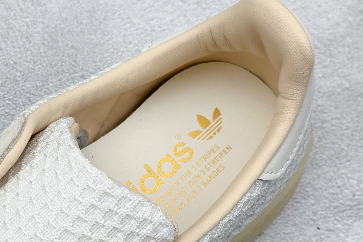 Adidas Gazelle Indoor Off White Focus Blue