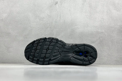 New Balance 740 Black & Silver Metallic