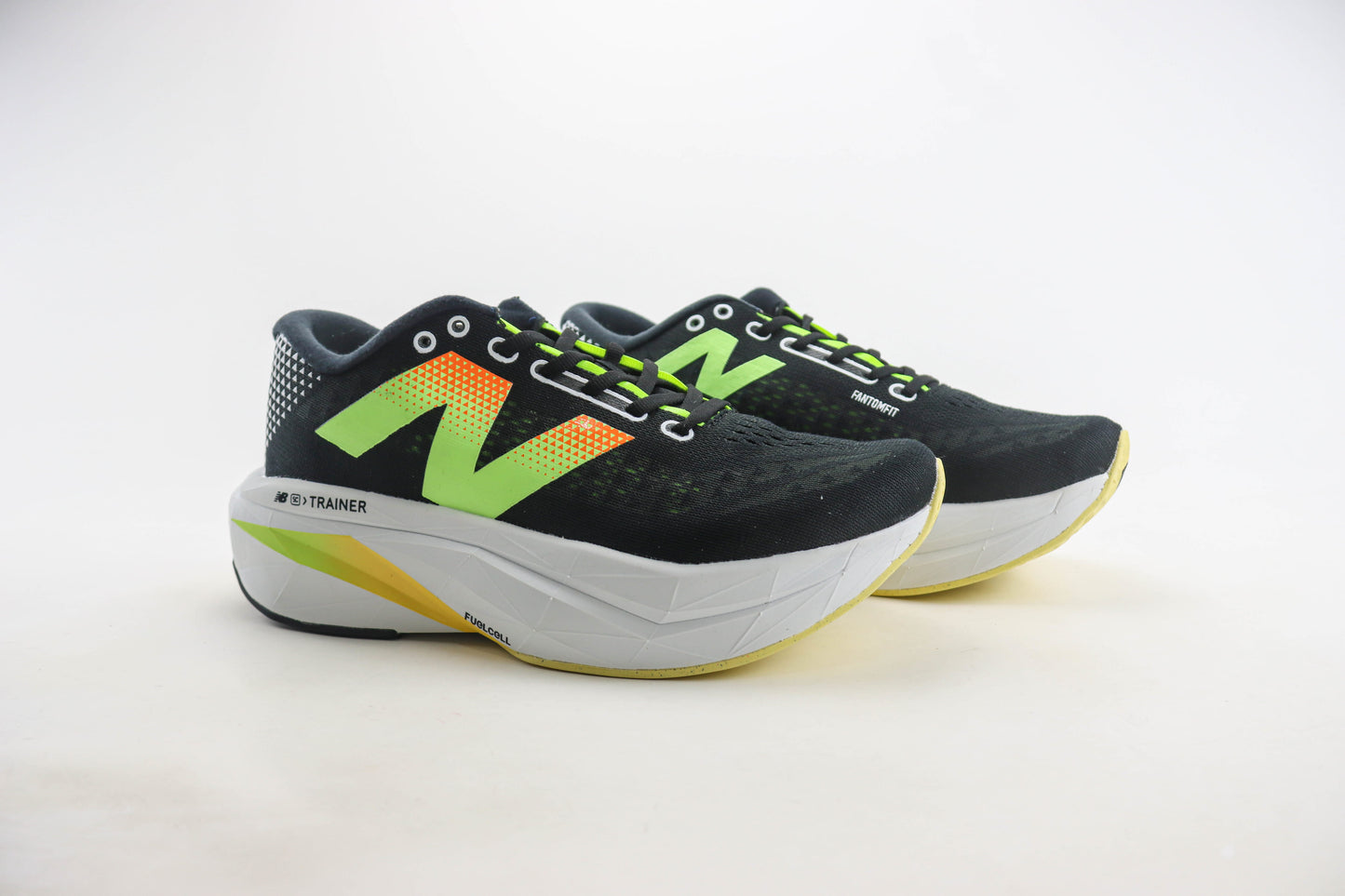 New Balance FuelCell SuperComp Trainer v3 Black Bleached Lime Glo