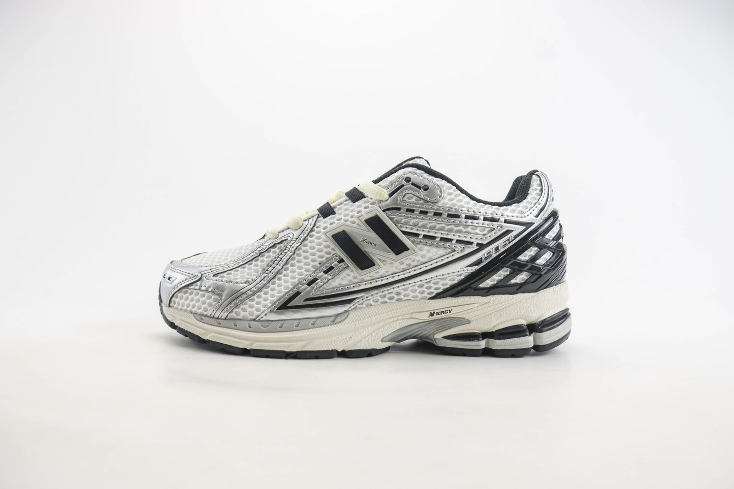 New Balance 1906R Silver Metallic Black