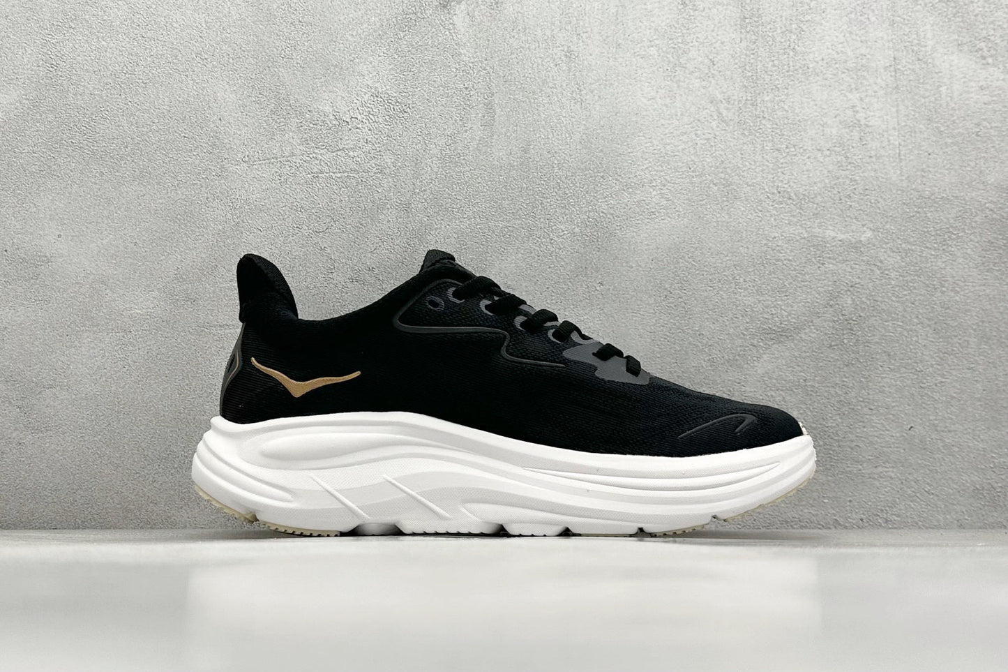 HOKA Clifton 10 Black Rose Gold