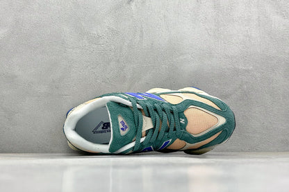 New Balance 9060 New Spruce Peach Blossom