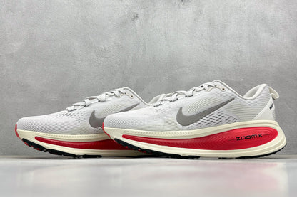 Nike Vomero 18 Platinum Tint Metallic Pewter Siren Red
