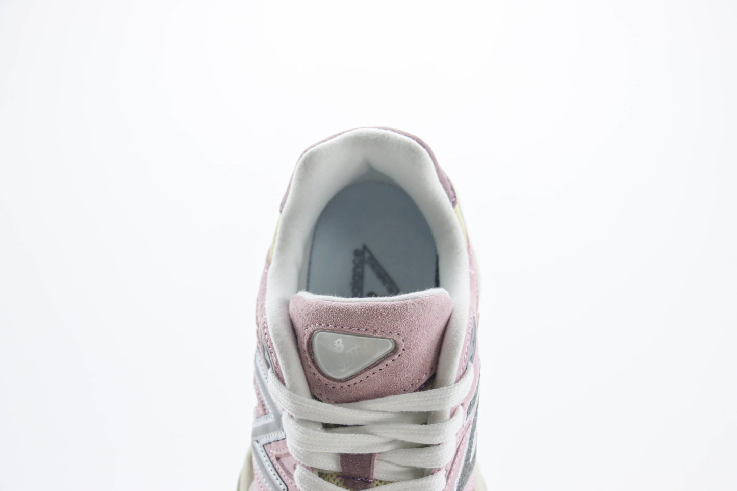 New Balance 9060 Rose Sugar Pink