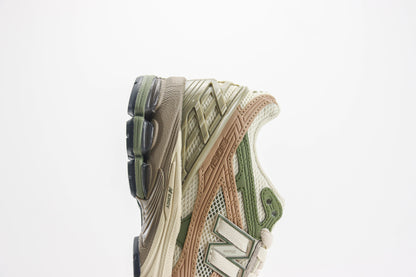 New Balance 1906U Linen Dark Olivine