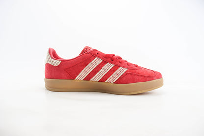 Adidas Gazelle Indoor etter Scarlet Wonder White Gum