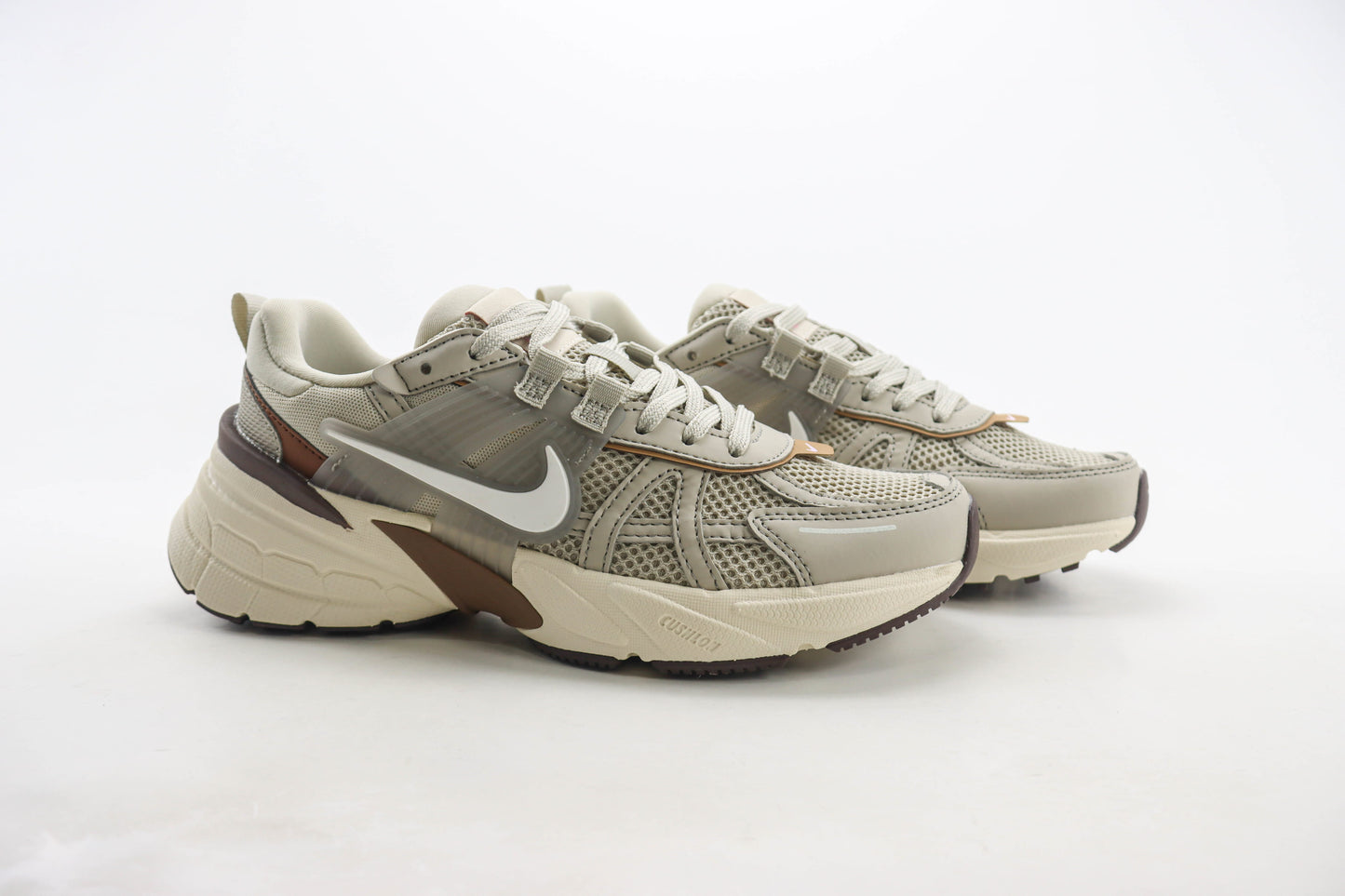 Nike V2K Run Light Orewood Brown