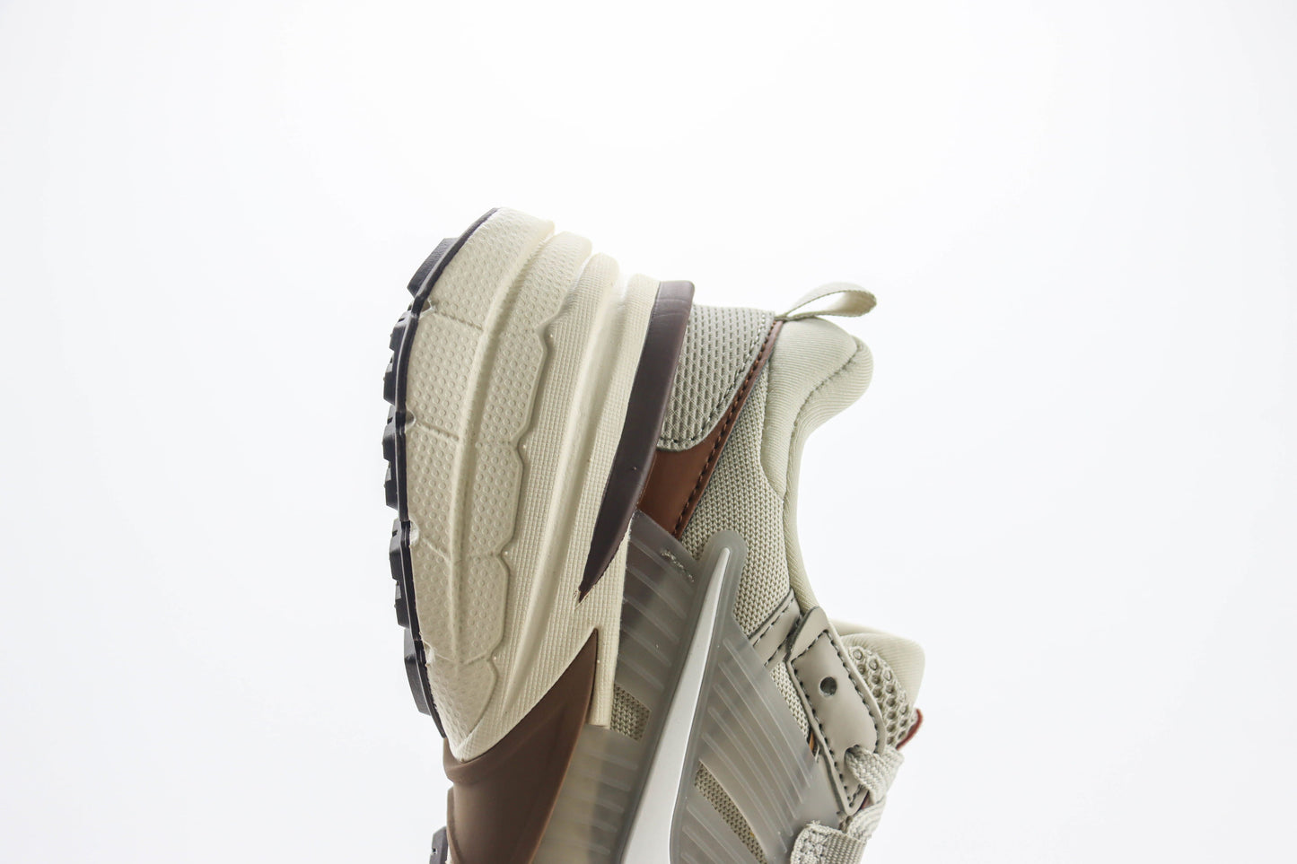 Nike V2K Run Light Orewood Brown