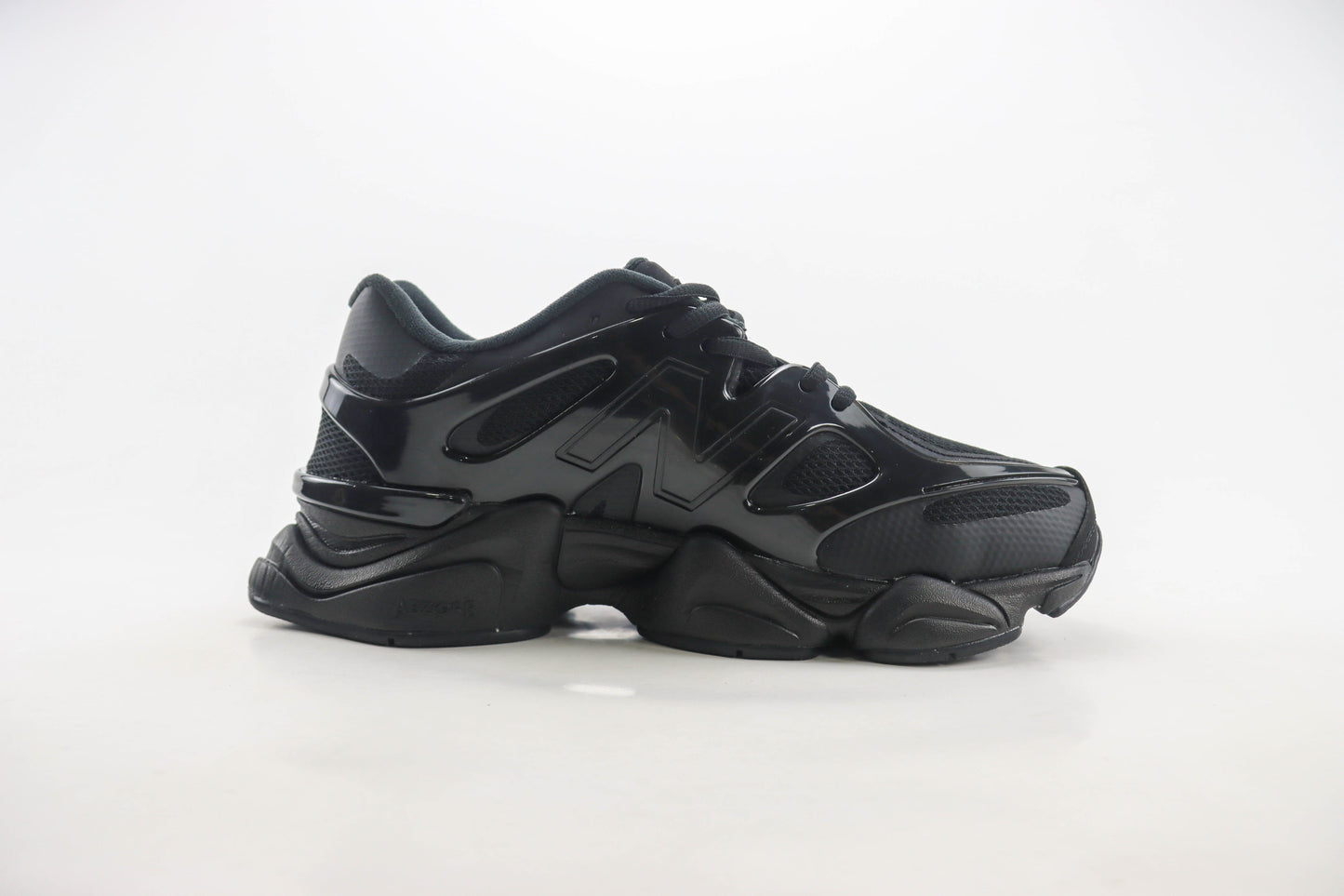 New Balance 9060 Sea Stone Black