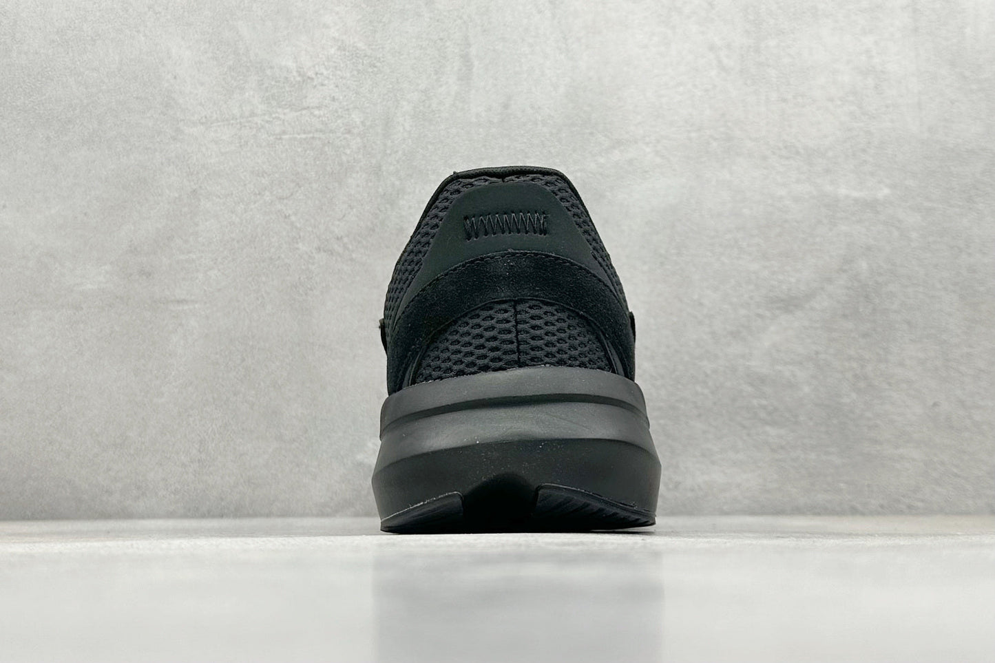 Adidas Lightblaze Black Carbon