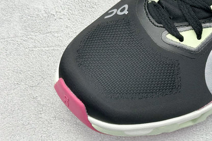 On M Cloudmonster Hyper Black Lima