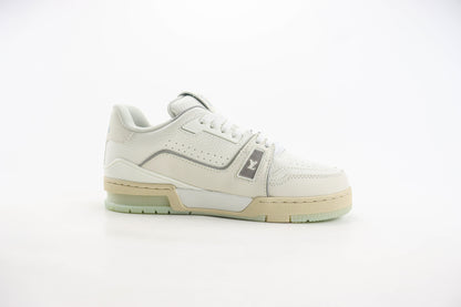 Louis Vuitton Trainer White Signature