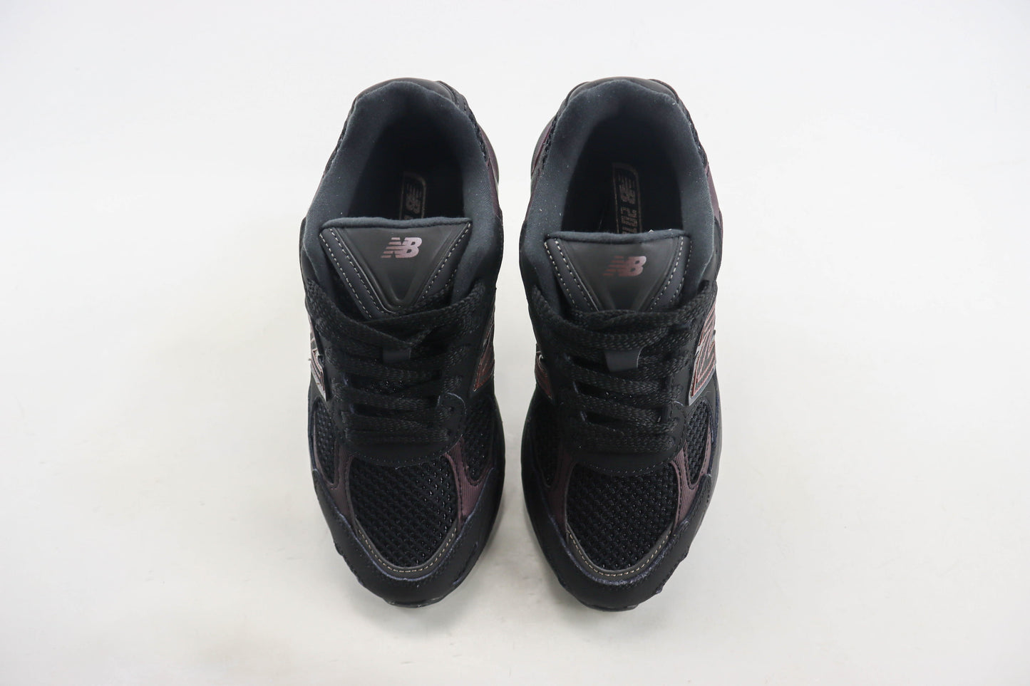 New Balance 2010 Black Iridescent