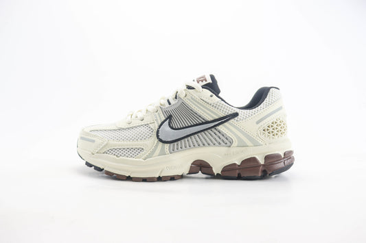 Nike Air Zoom Vomero 5 Phantom W
