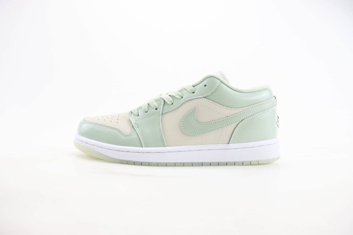 Nike Air Jordan 1 Low Seafoam