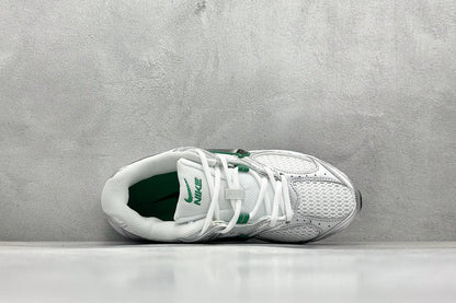 Nike V5 RNR White Malachite
