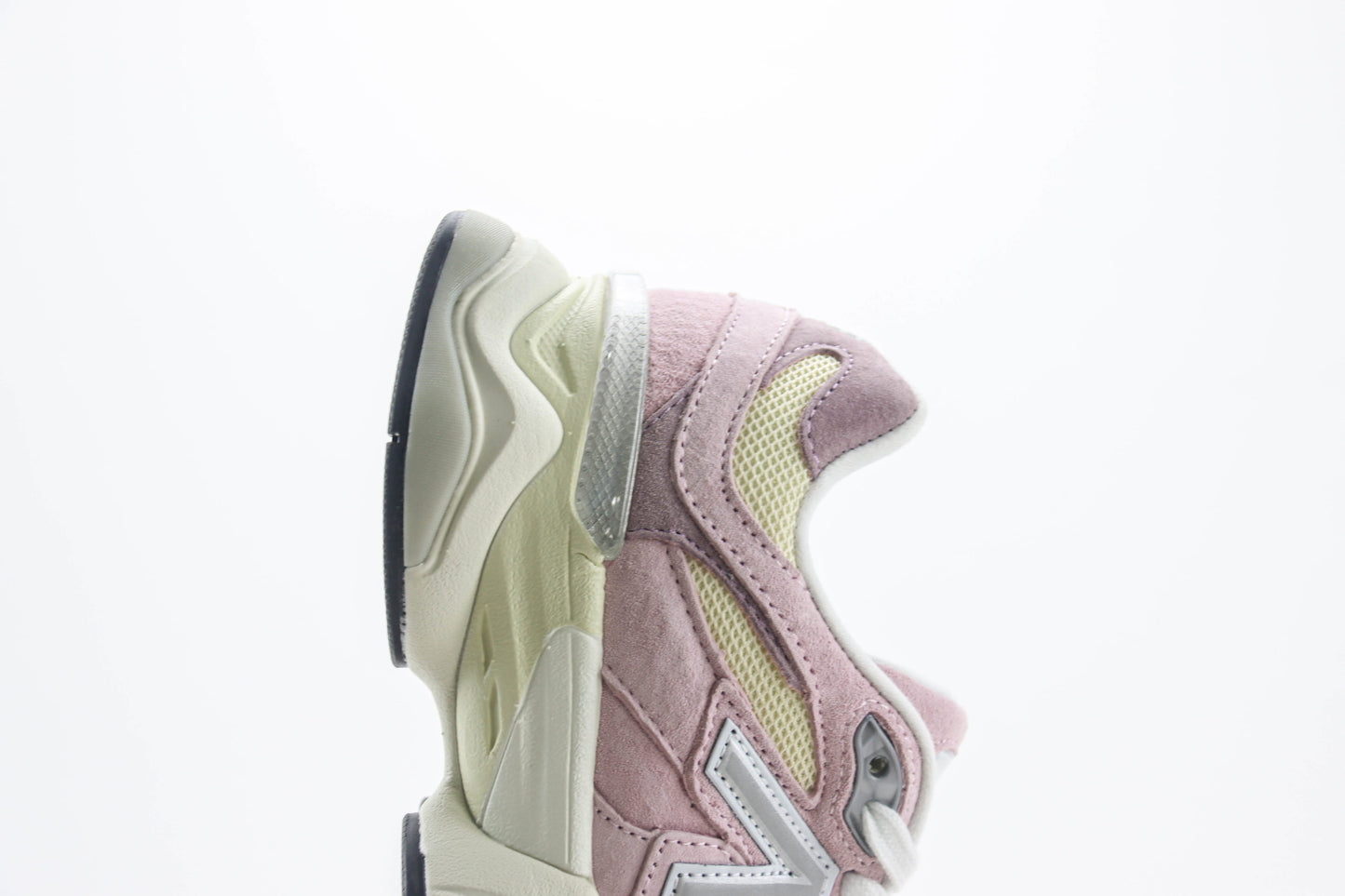 New Balance 9060 Rose Sugar Pink