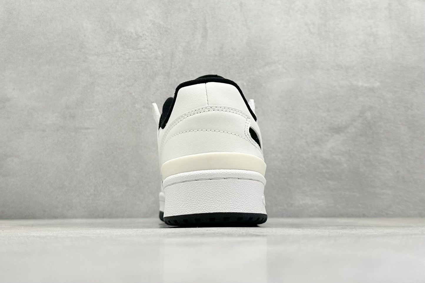 Adidas Forum 84 Low White Black