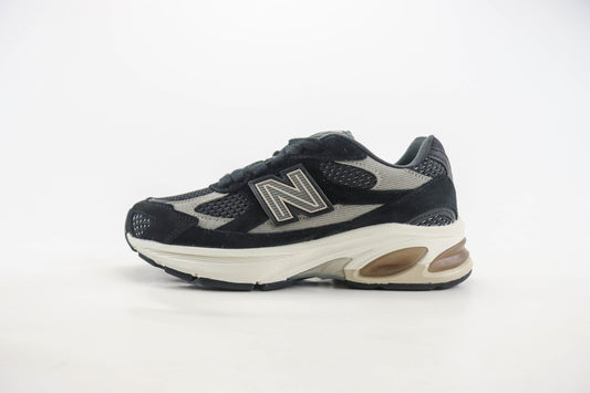 New Balance 2010 Black Shadow Grey