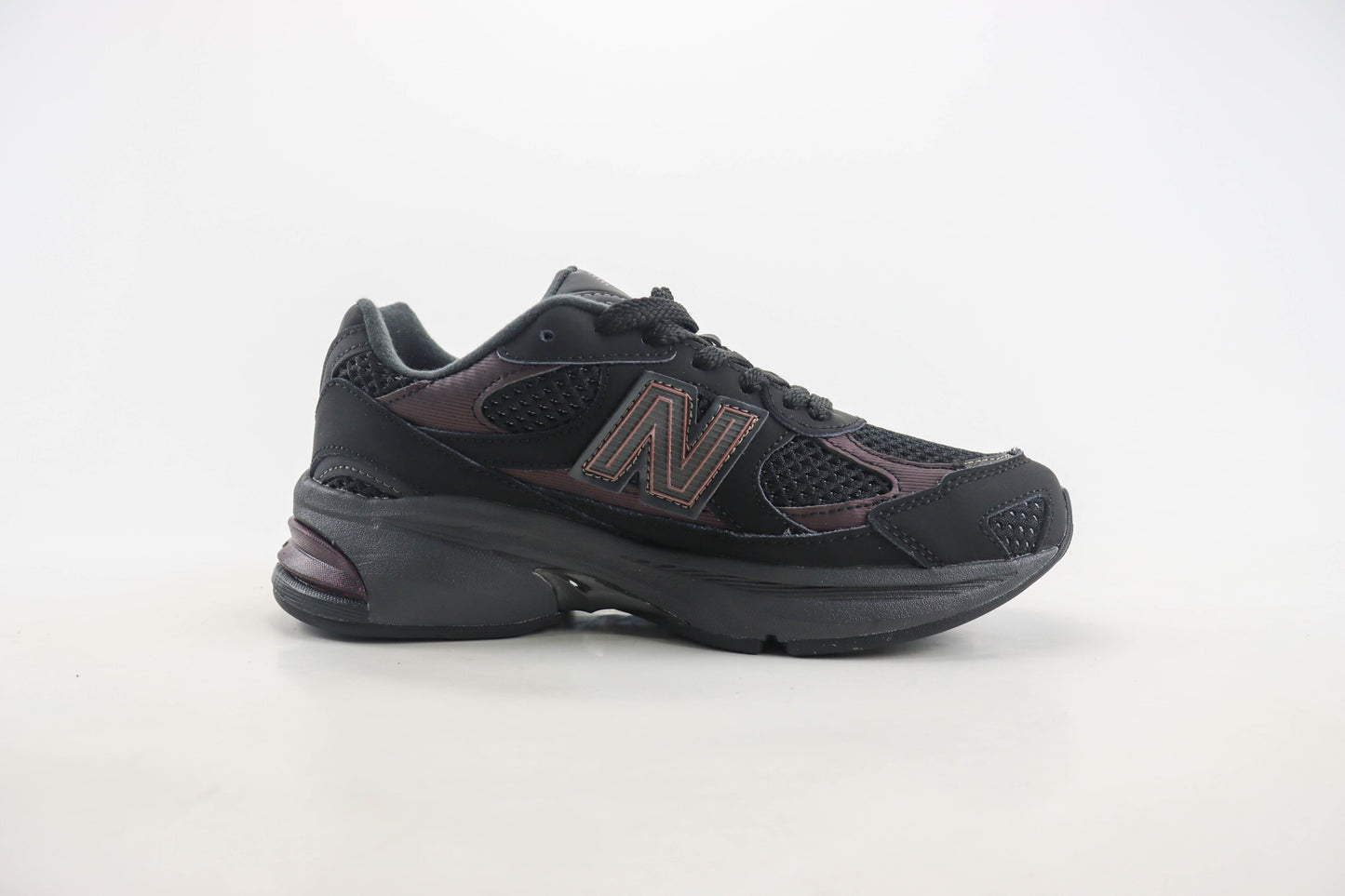 New Balance 2010 Black Iridescent