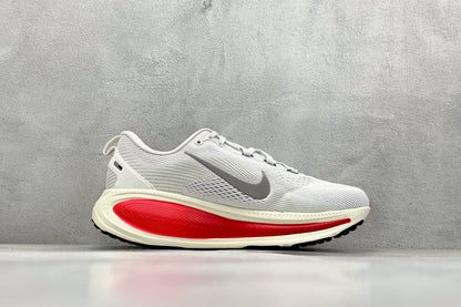 Nike Vomero 18 Platinum Tint Metallic Pewter Siren Red