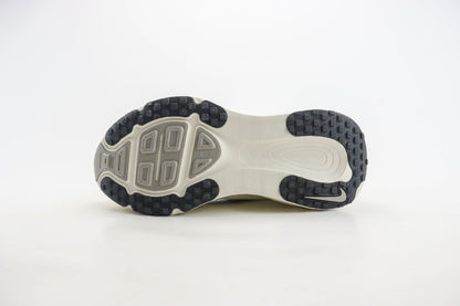 Nike Vomero 18 Coconut Milk