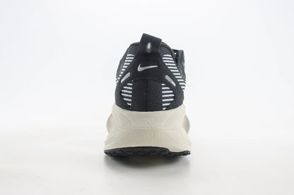 Nike Vomero 18 Black & Coconut Milk