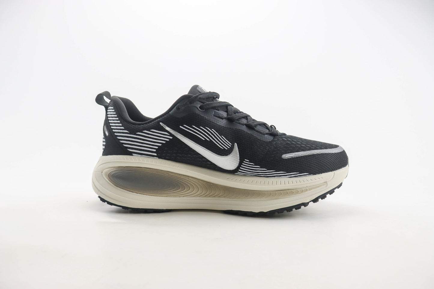 Nike Vomero 18 Black & Coconut Milk