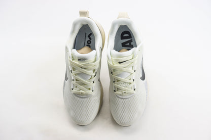 Nike Vomero 18 Coconut Milk