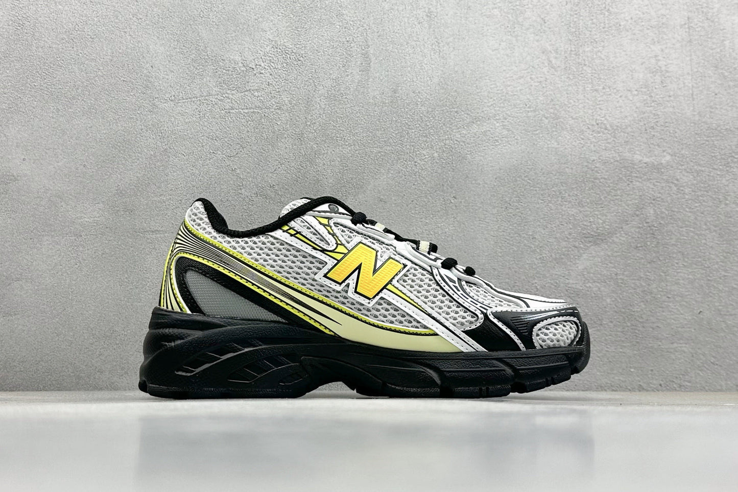 New Balance 740 Phantom Firefly