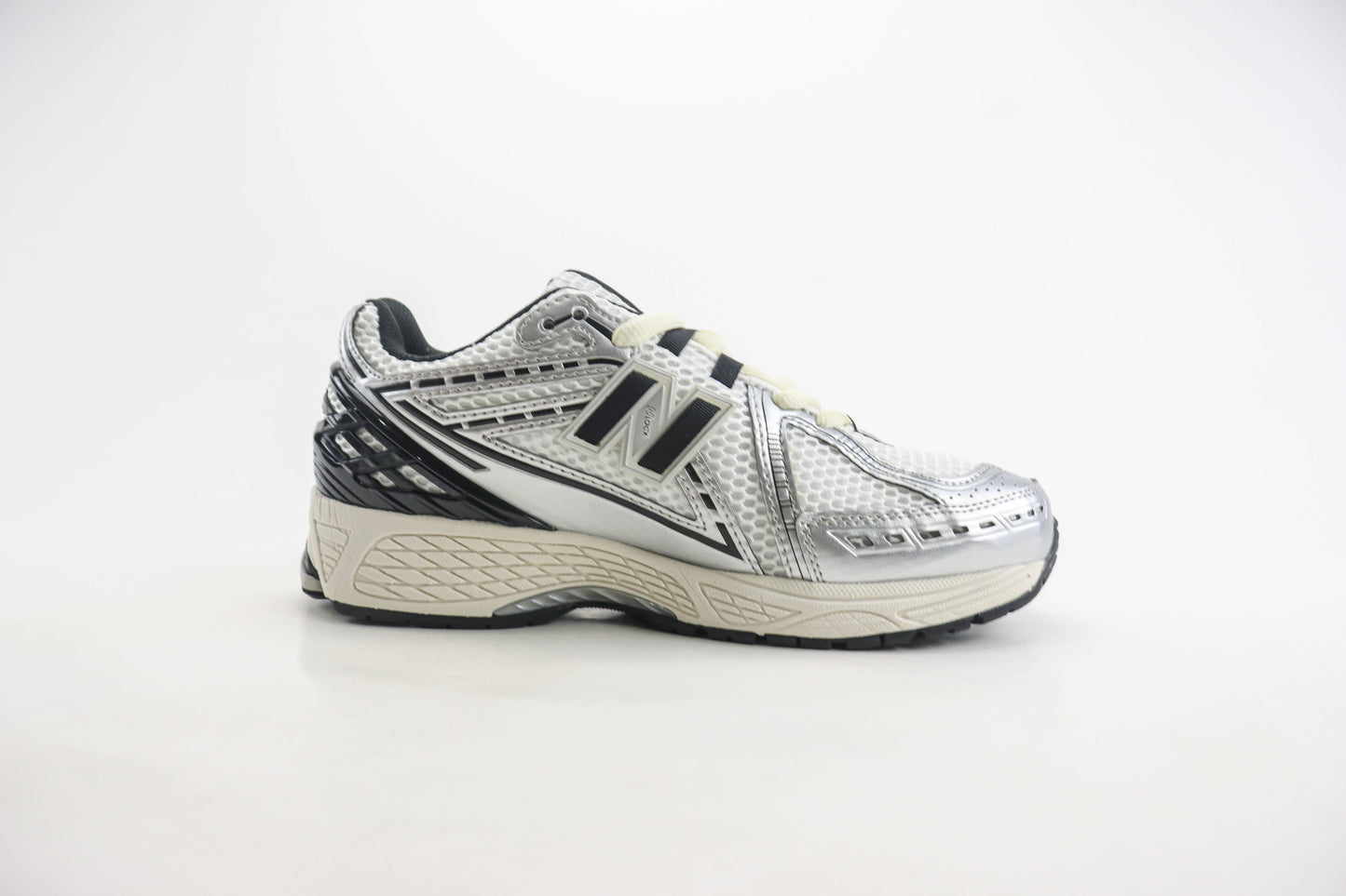 New Balance 1906R Silver Metallic Black