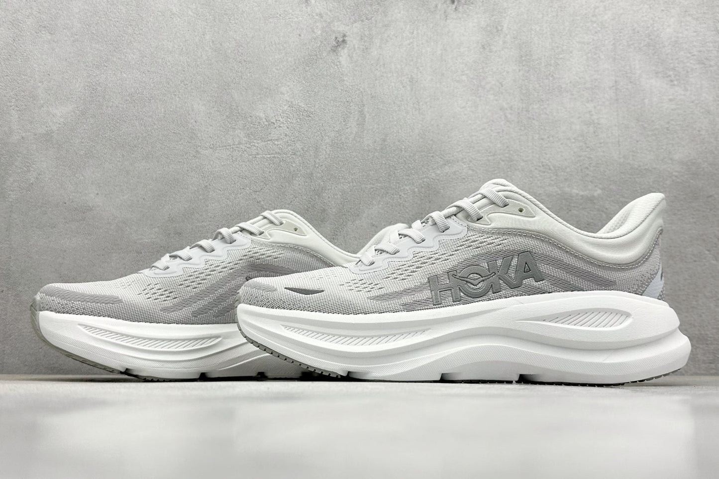 HOKA ONE ONE Bondi 9 Cosmic Grey Stardust