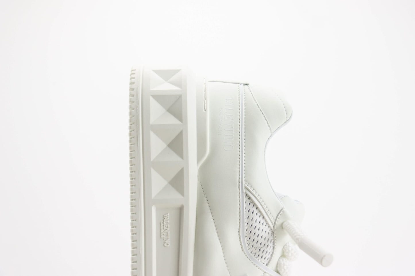 Valentino One Stud XL Low-Top White