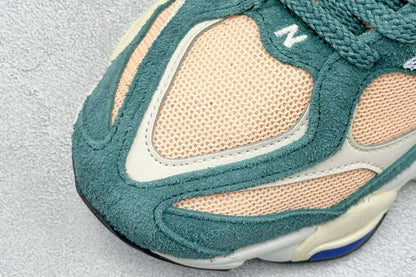 New Balance 9060 New Spruce Peach Blossom