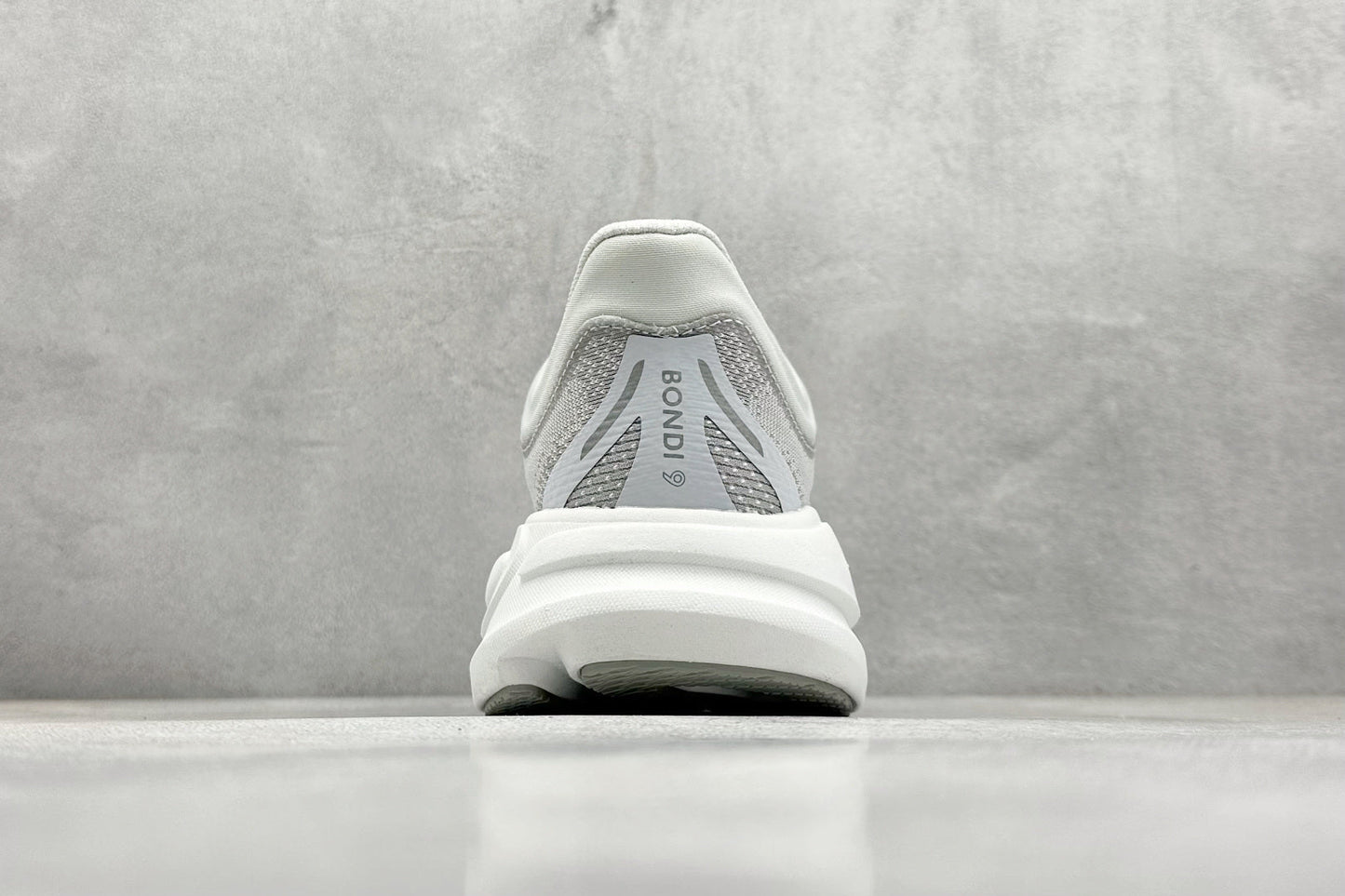 HOKA ONE ONE Bondi 9 Cosmic Grey Stardust