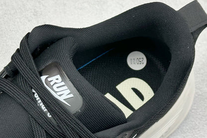 Nike Vomero 18 Black Summit White Coconut Mil